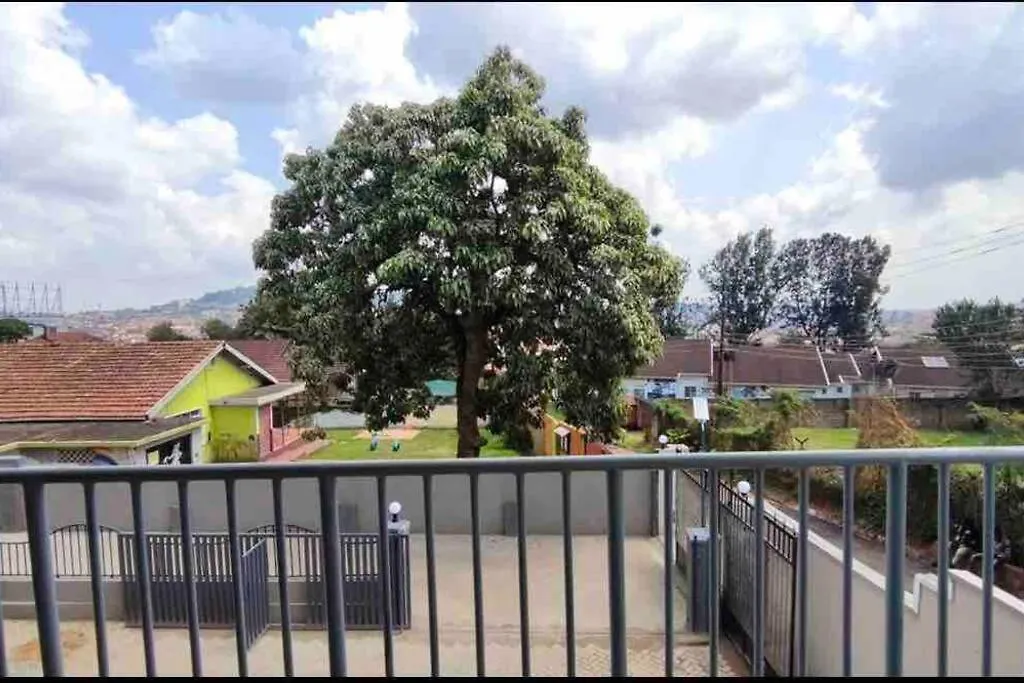 Lovely 1-Bedroom Apartment In Kansanga 0*, Kampala Uganda