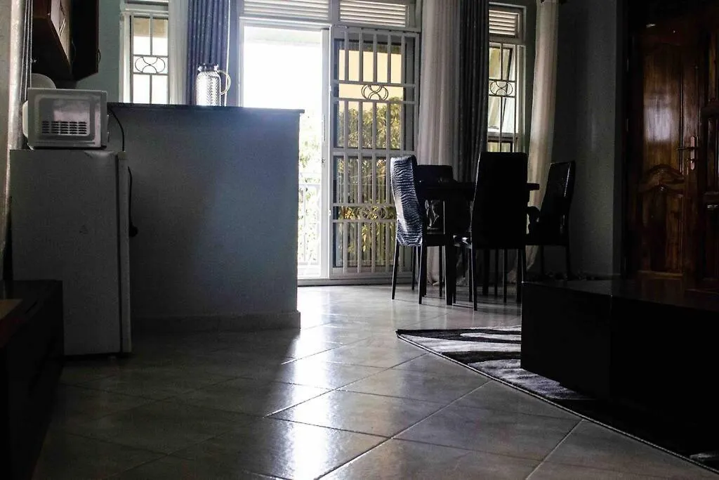 Lovely 1-Bedroom Apartment In Kansanga